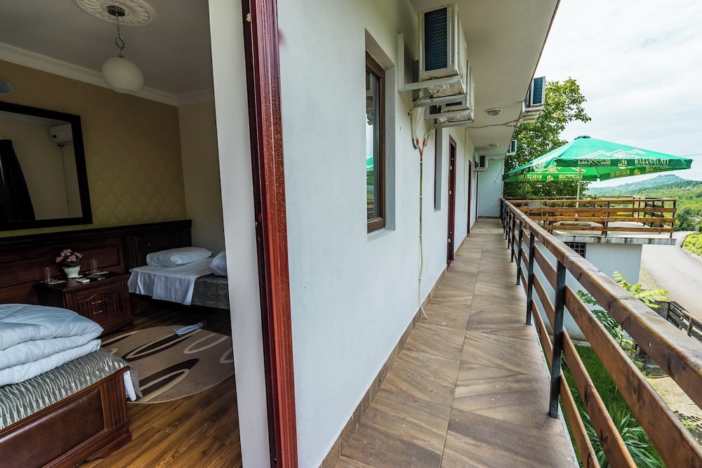 Deluxe Double or Twin Room, Balcony, Mountain View