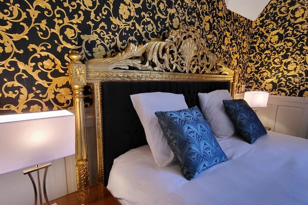 Royal Room photo 2