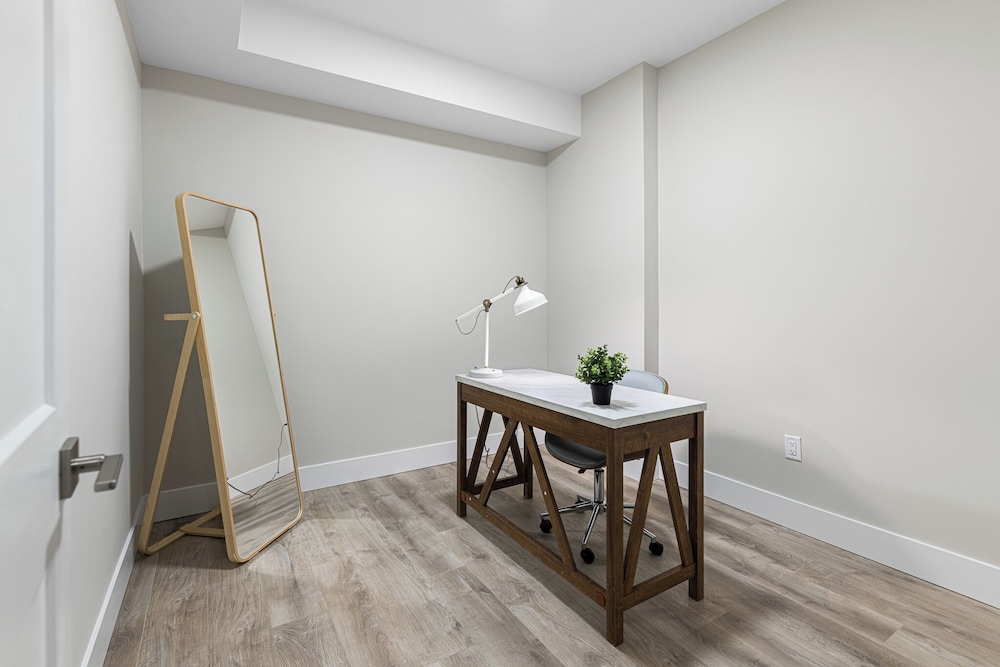 City Townhome, City View photo 2