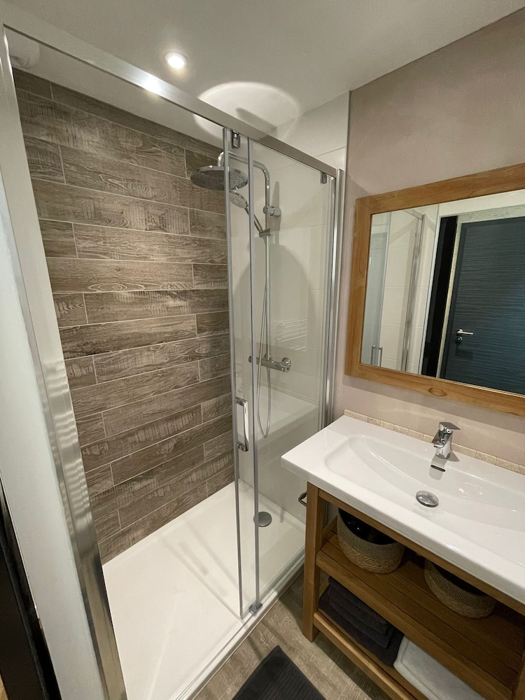 Exclusive Quadruple Room, Private Bathroom, Garden View (Florentine ) - Photo 2