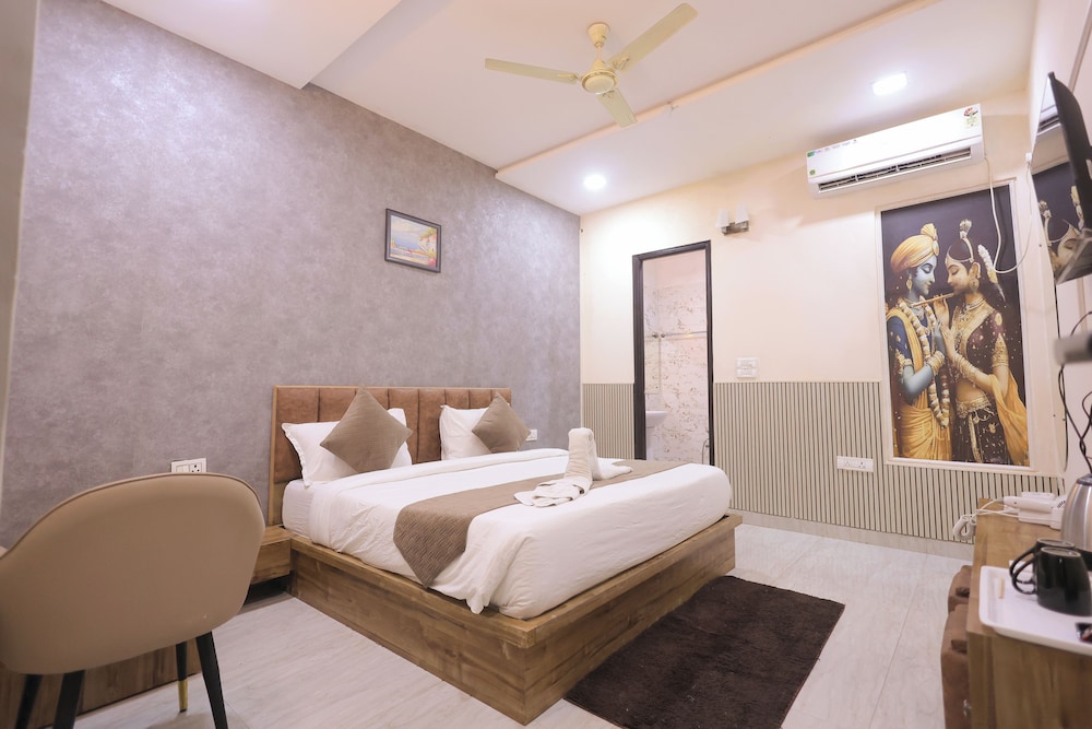 Deluxe Double Room, Non Smoking, Private Bathroom