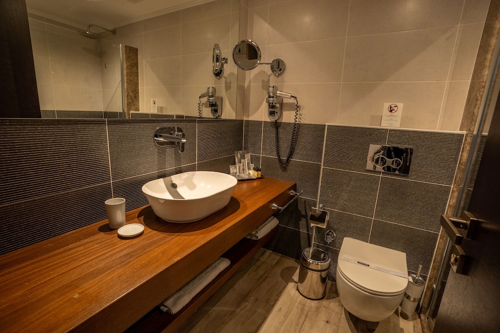 Suite, Sea View - Photo 5