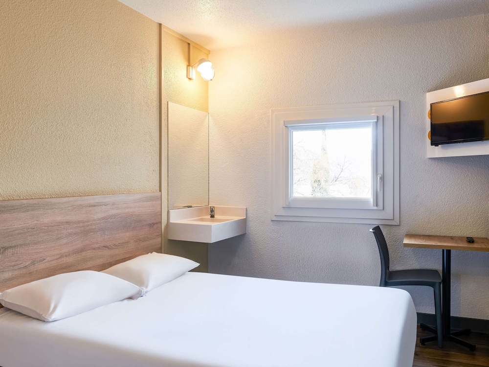 Room, Shared Bathroom (Tandem) photo 2