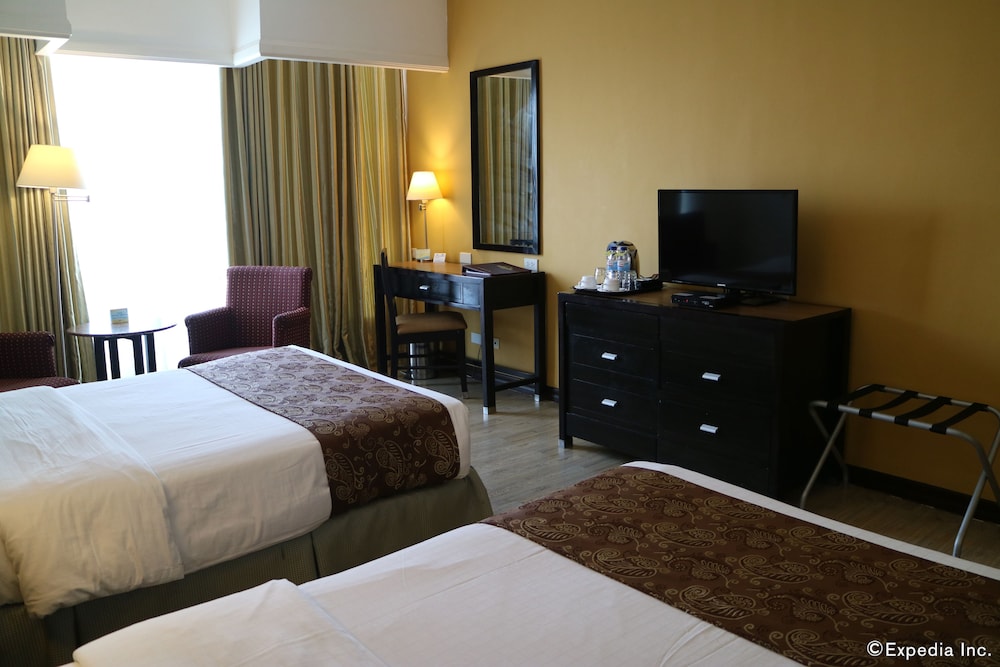 Business Room, 2 Double Beds, Non Smoking - Photo 6