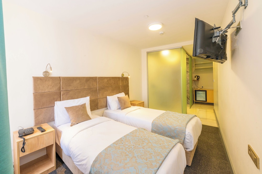 Family Suite photo 3