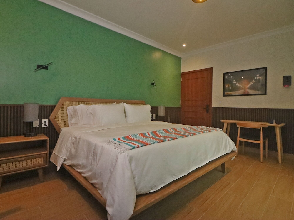 Standard Double Room, 1 Queen Bed, Garden View