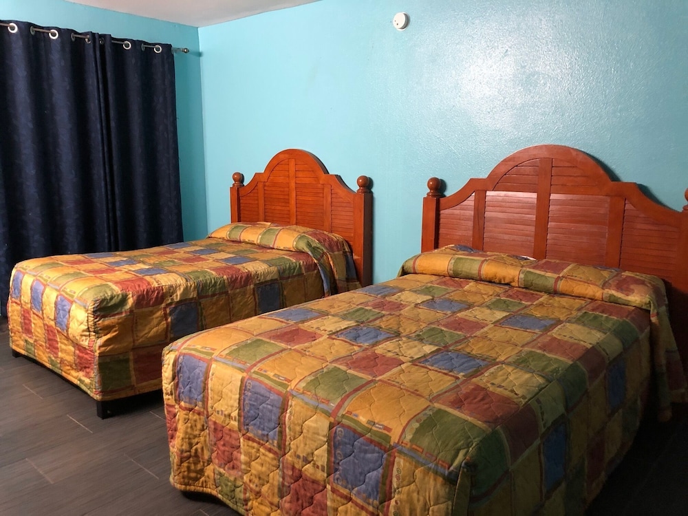 2 Queen Beds, Non-Smoking- Ada Accessible, Ground Floor photo 1