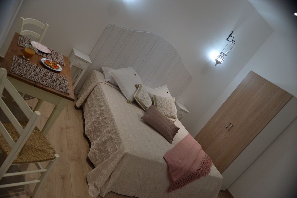 Basic Double Or Twin Room photo 2