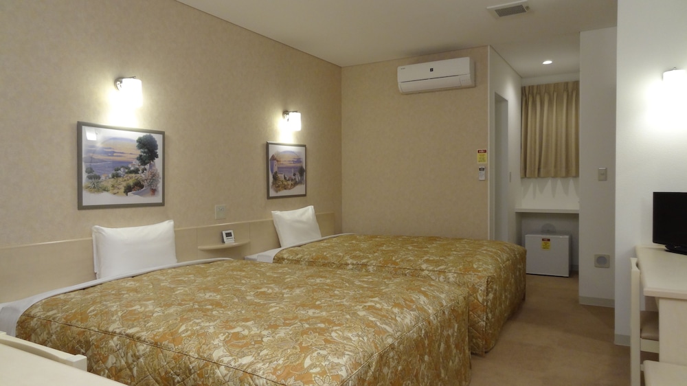 Standard Room, 2 Queen Beds, Smoking photo 1
