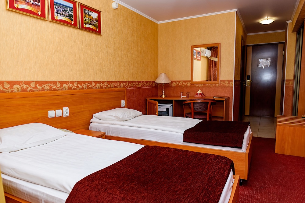 Standard Twin Room photo 2