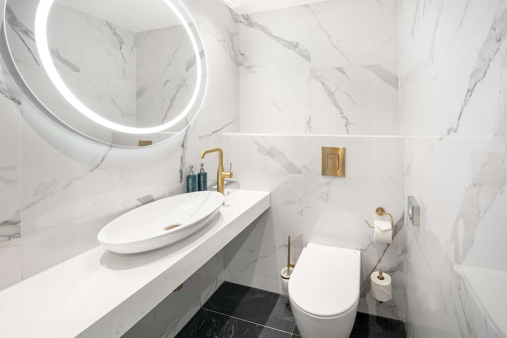 Suite, 2 Bedrooms thumbnail 6
