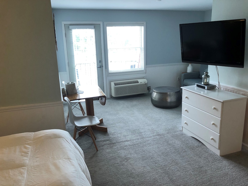 Harborview - 21