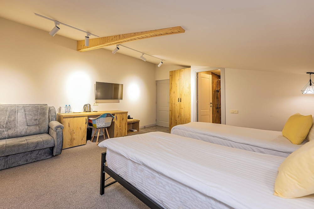 Comfort Double or Twin Room photo 3