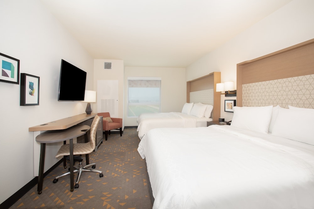 Standard Room, Multiple Beds, Accessible (Communications) - Photo 6