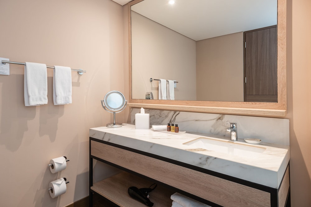 Studio Suite, Multiple Beds, City View - Photo 6