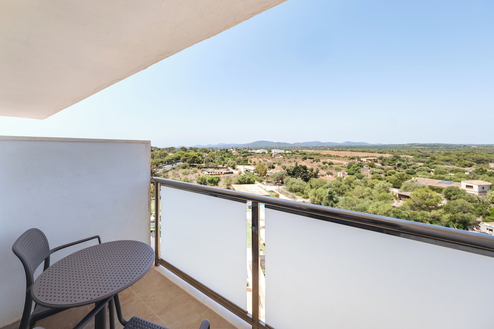 Standard Double Room, Balcony - Photo 9