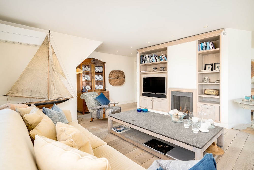 Stunning Penthouse With Free Parking and sea View, Foto 30