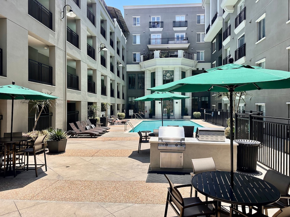 Allura Little Italy - 2 BR in Downtown s Top Spot, Bild 30