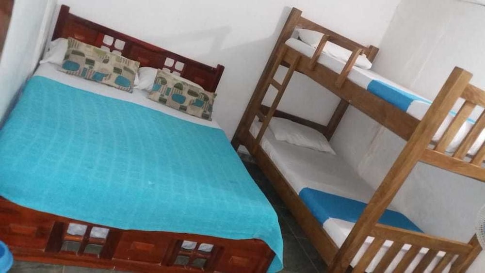 Basic Studio, Multiple Beds
