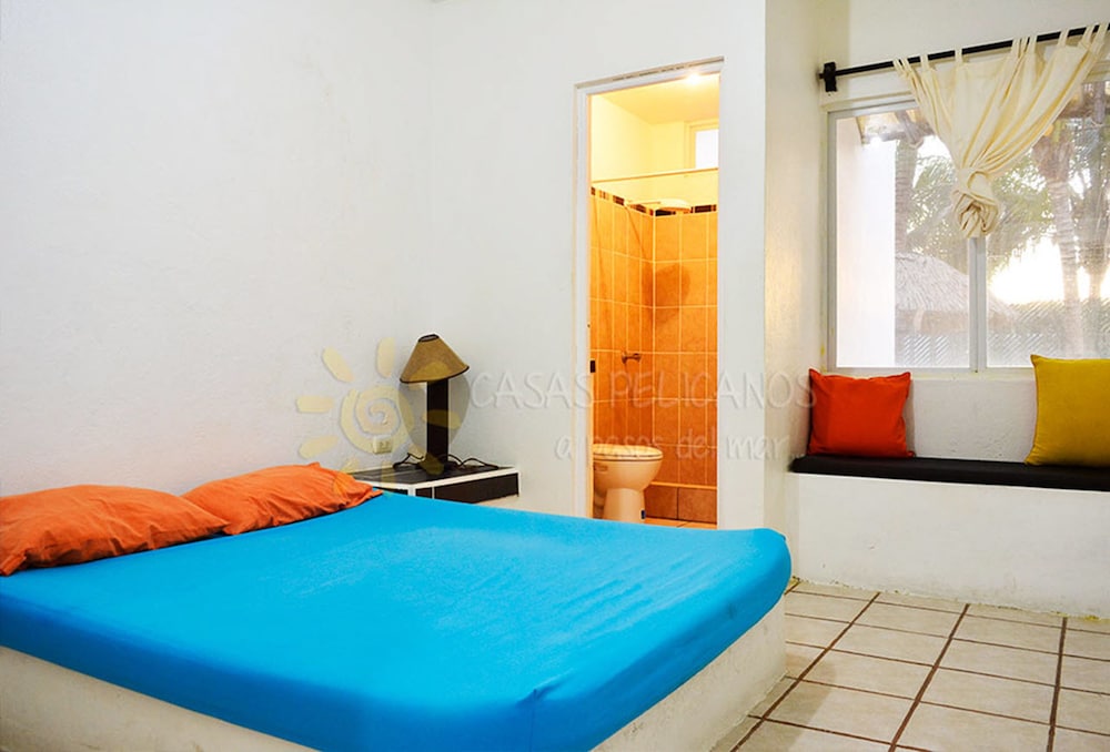 Comfort House, 3 Bedrooms, Non Smoking, Pool View (Casa Pelicanos 1) photo 2