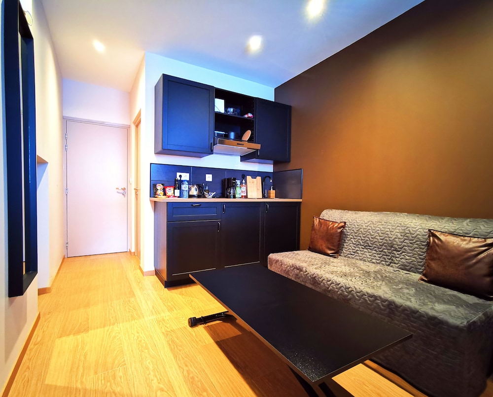 Luxury Apartment, Ensuite, Garden View - Photo 4