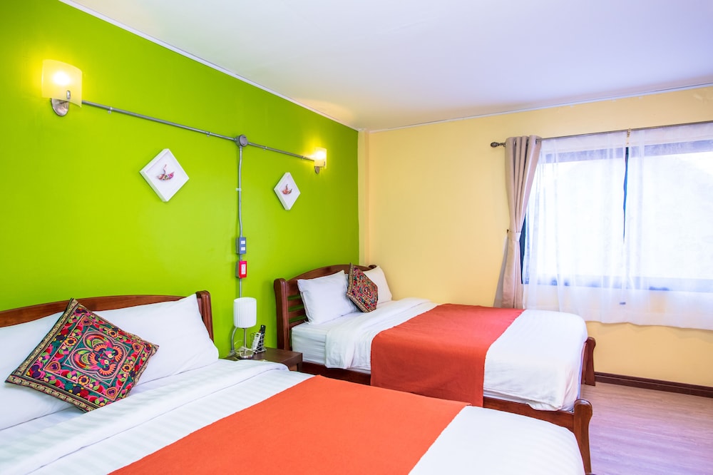 Economy Quadruple Room photo 3