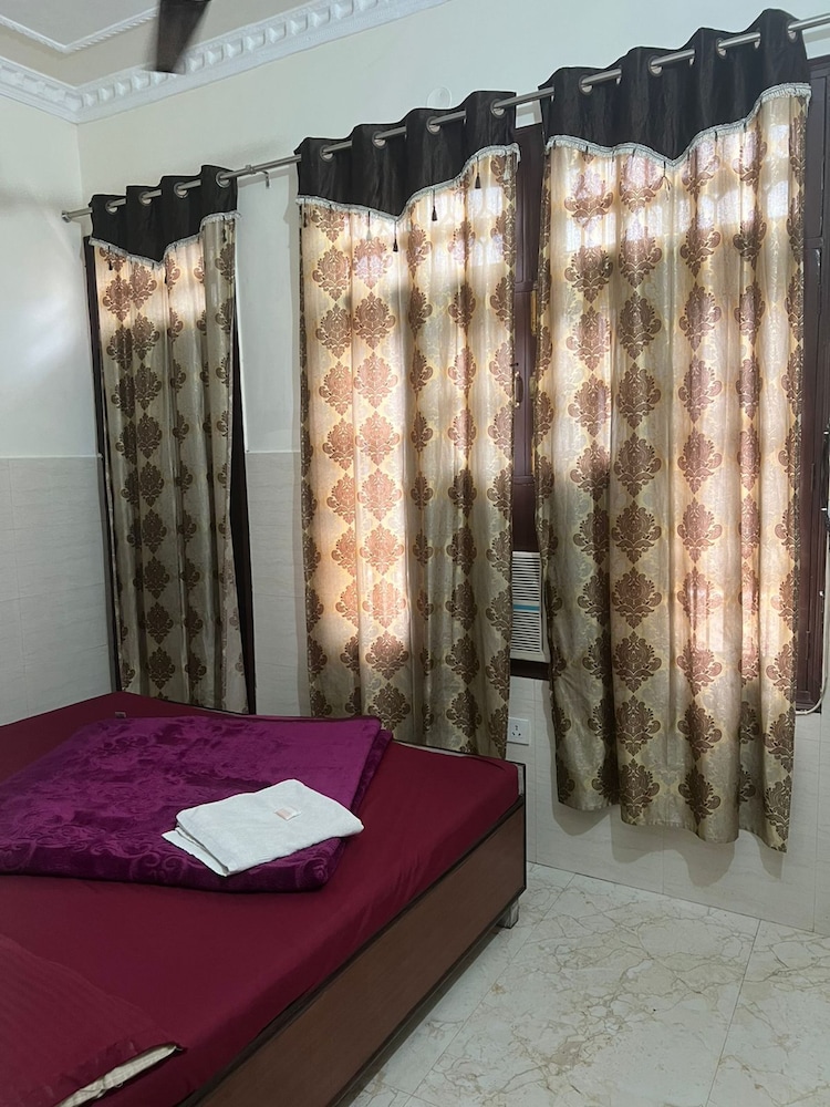 Standard Double Room, City View photo 3