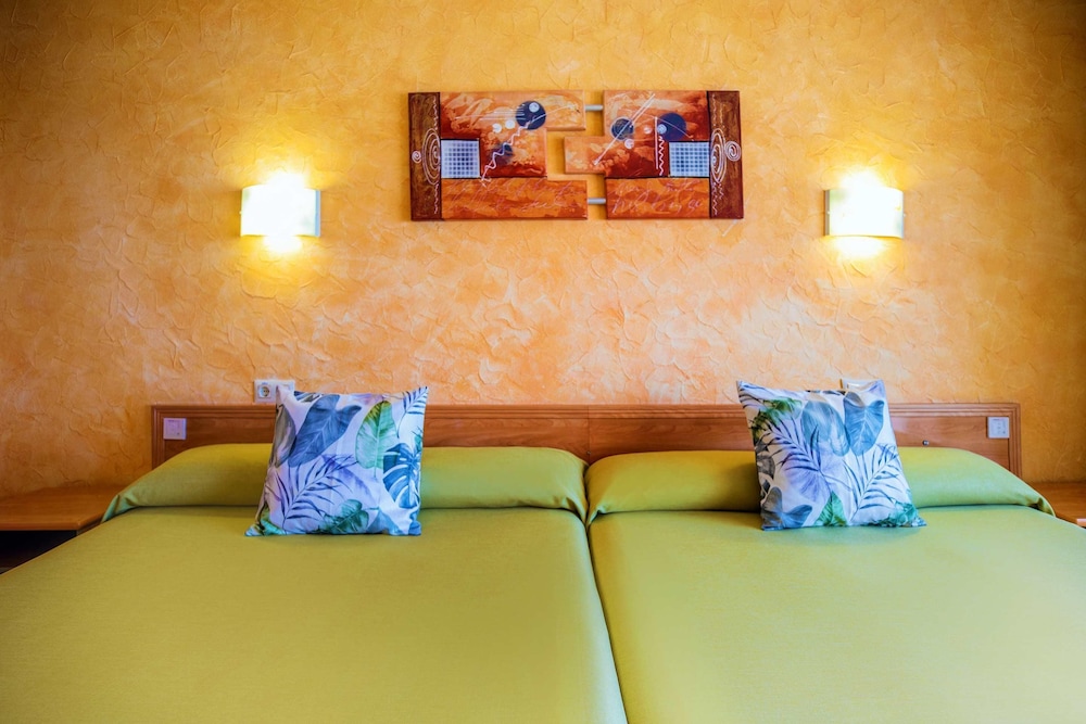 Double Room, Terrace (4 Adultos)