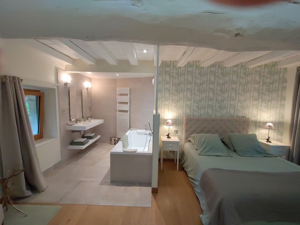 Double Room, Ensuite (La chambre Coulanges) photo 2