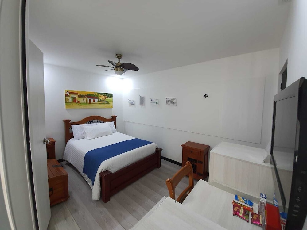 Basic Single Room photo 1
