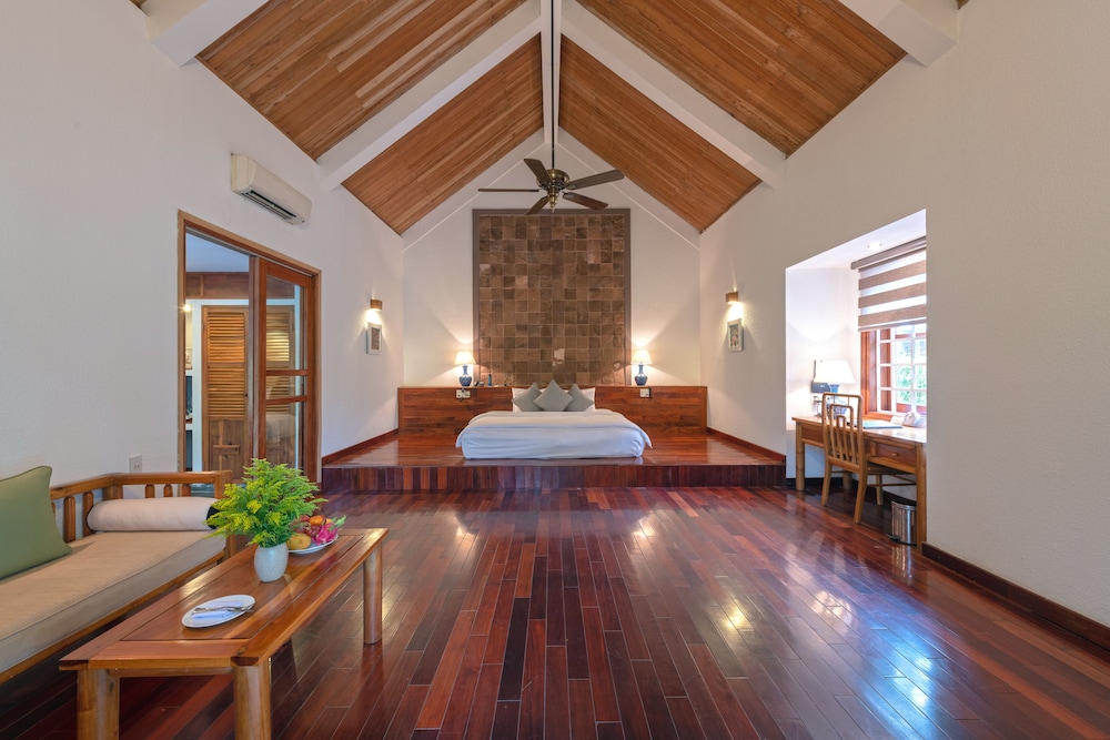 Plunge Pool Villa with Free Benefit & Spa