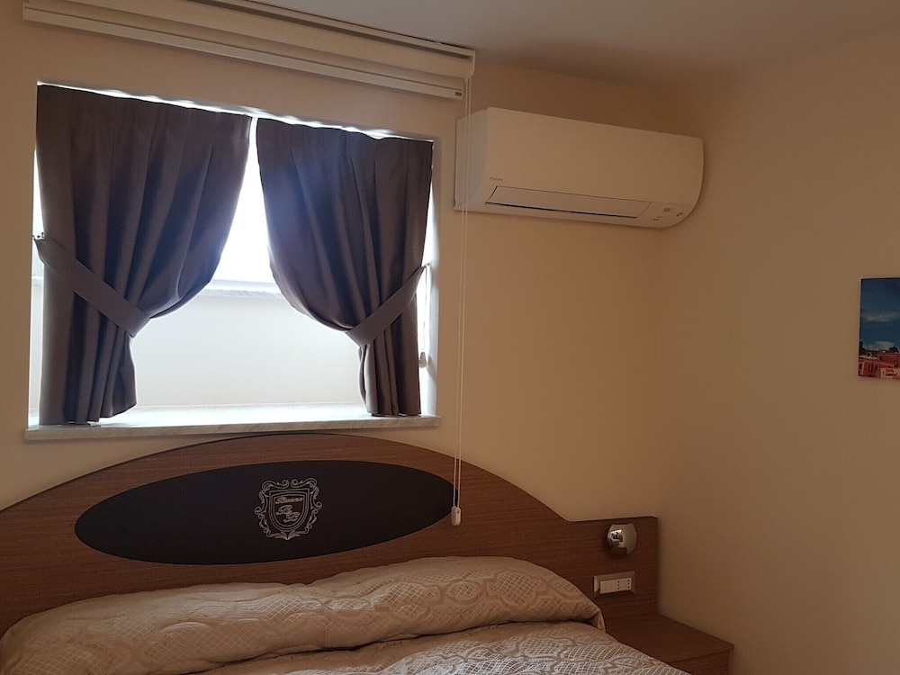 Economy Double Room, 1 Double Bed, Mezzanine