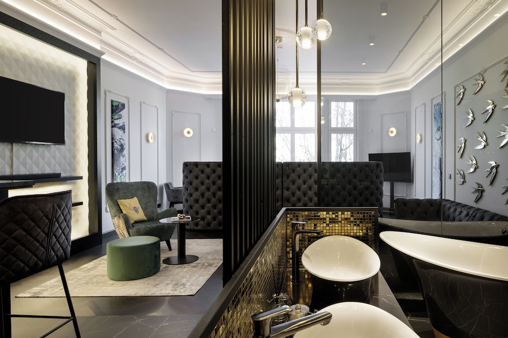 Presidential Suite photo 1