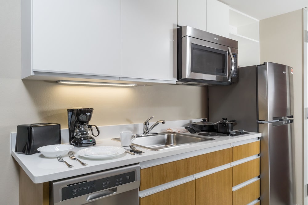 Suite, 1 King Bed, Accessible, Non Smoking (1 Bedroom)