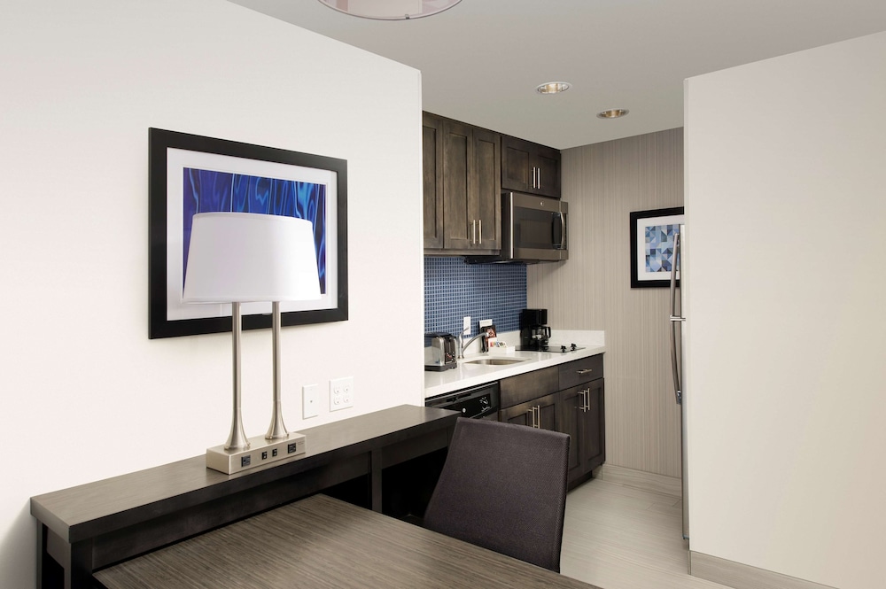 Studio Suite, 1 King Bed, Accessible, Bathtub photo 3