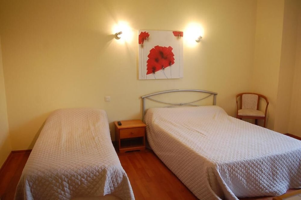 Basic Twin Room, Garden View