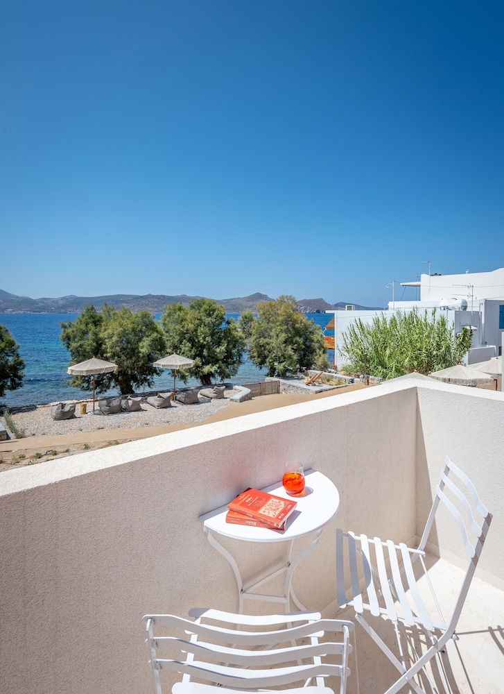 Beachfront Boutique Houses (Orange) photo 3