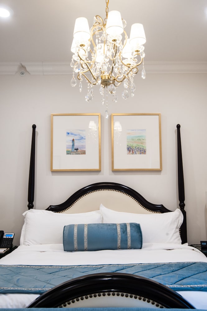 Executive Suite, 1 King Bed photo 3