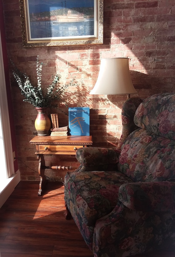 Deluxe Suite, River View photo 2