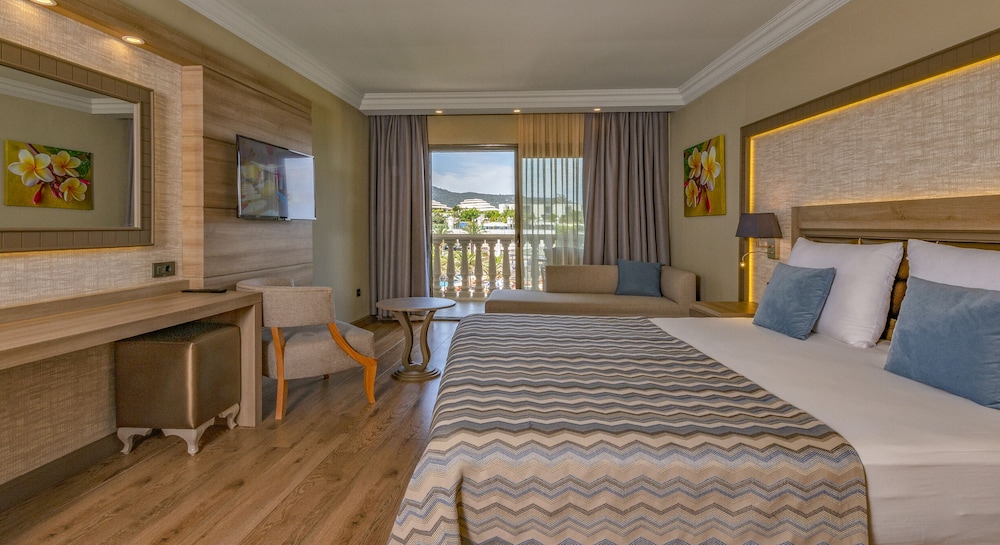 Standard Room Side Sea photo 3