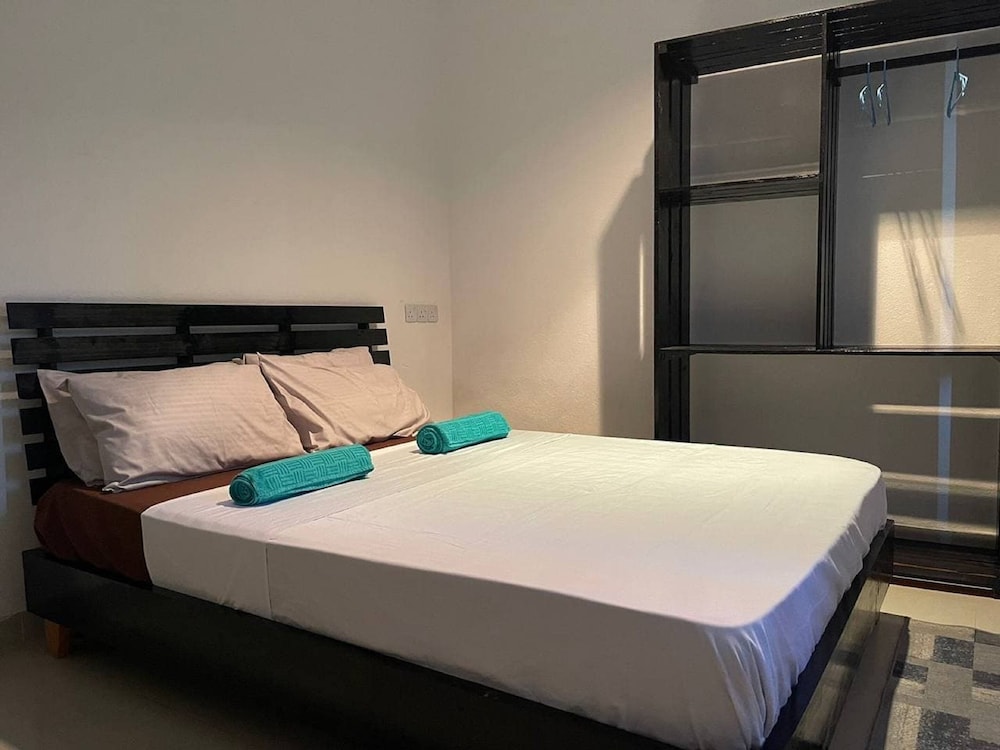 Deluxe Double Room, Pool Access, Garden View photo 2