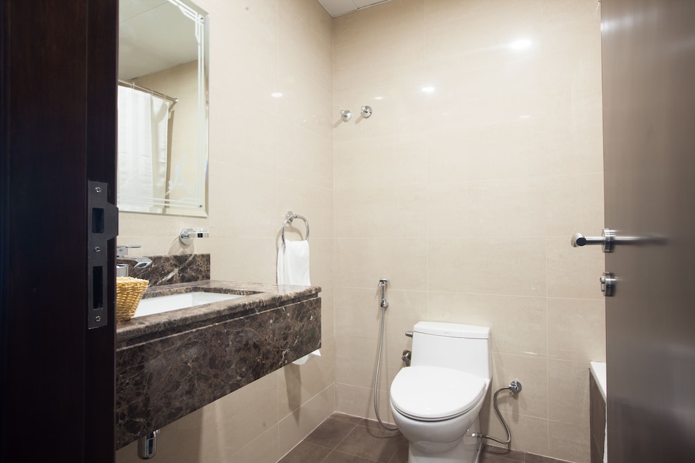Premium Twin Room photo 2