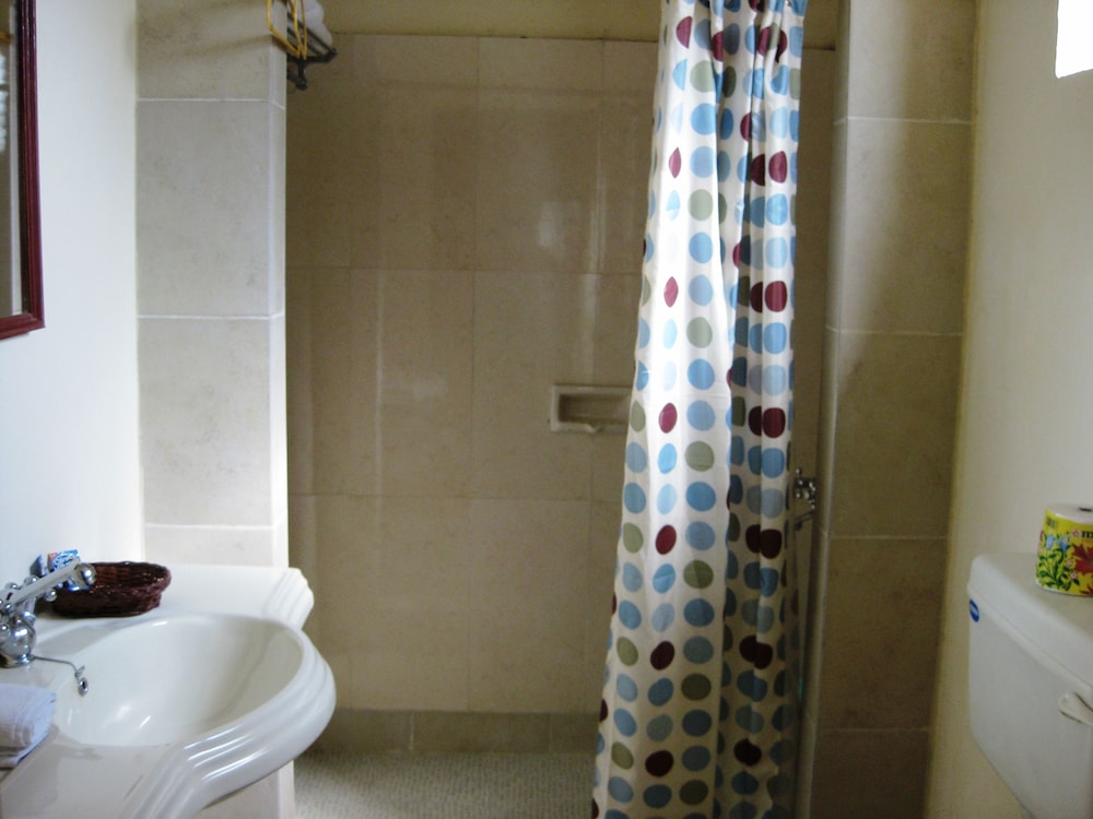 Deluxe Cottage photo 2