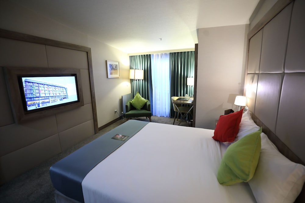 Economy Room, 1 Double or 2 Twin Beds photo 2