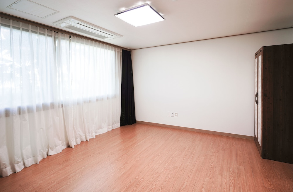 Family Room (Ondol Type) photo 2