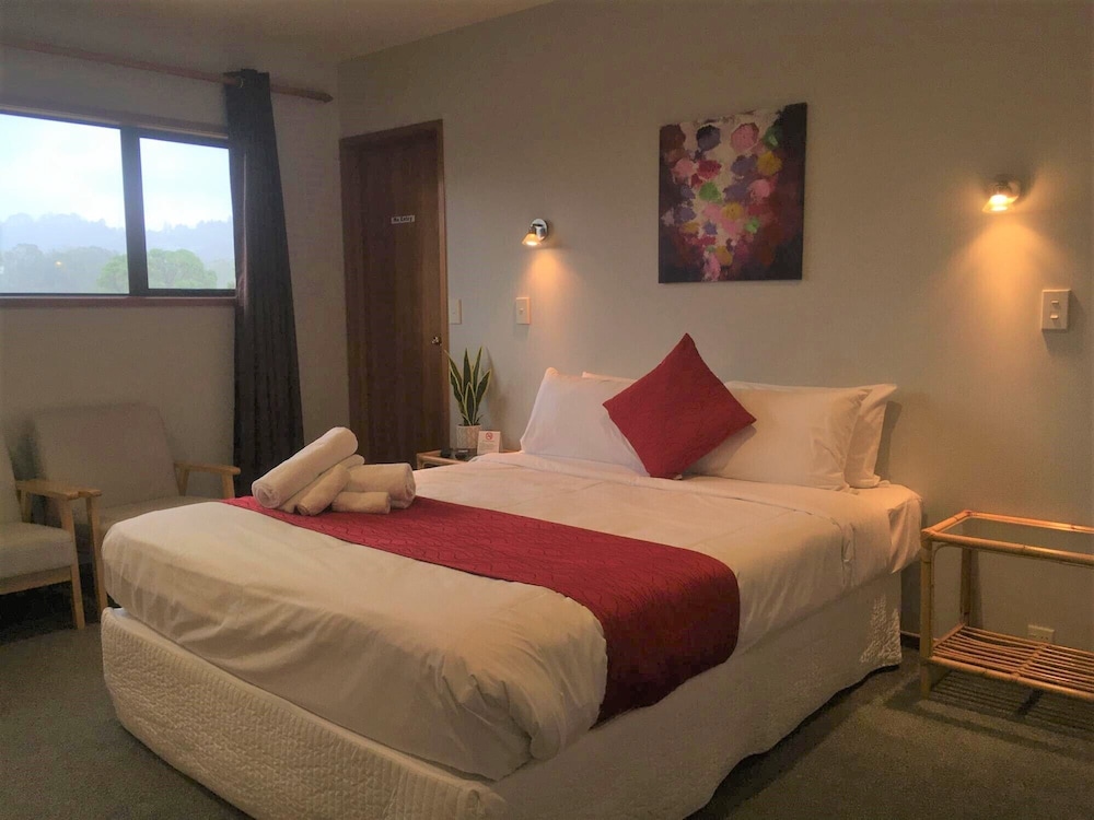 Family Apartment, 2 Bedrooms, Garden View photo 3