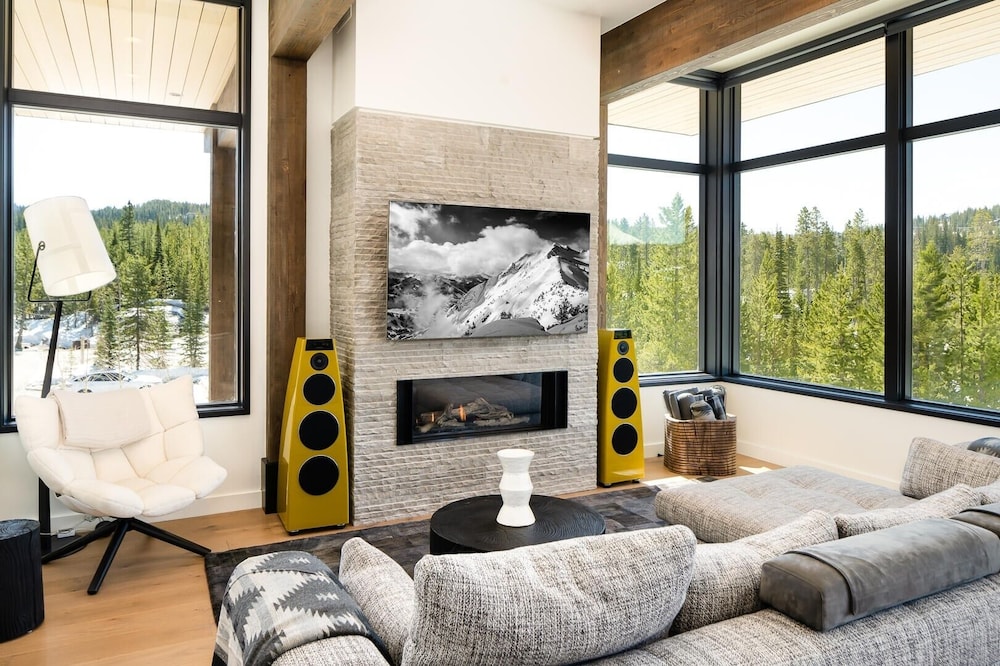 Condo, 3 Bedrooms