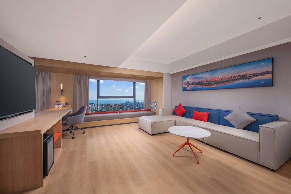 1 King Suite photo 3