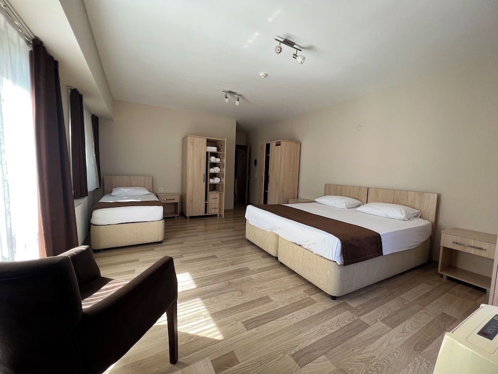 Standard Triple Room photo 1