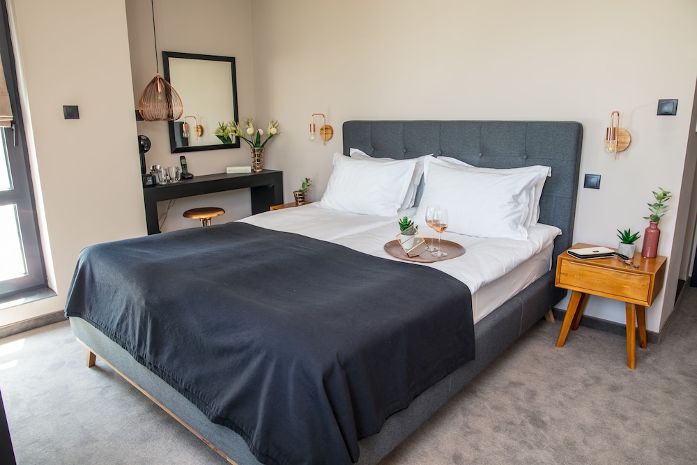 Double Room (2) photo 2